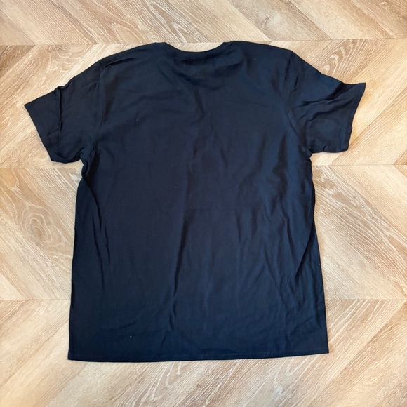 L Disney Black Tee - The Nightmare Before Christmas Design - Picture 3 of 4